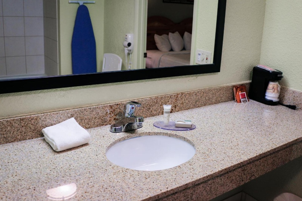 Room image 2