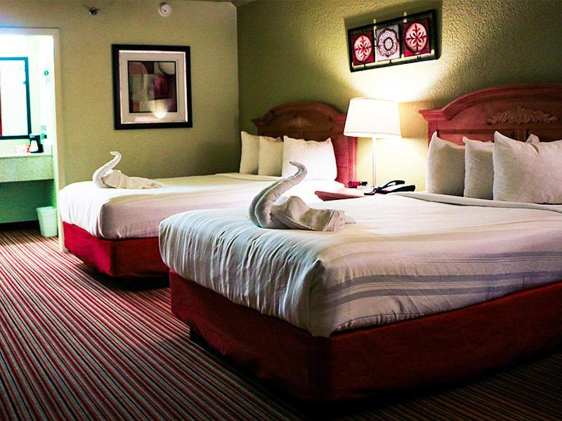 Standard Room, 2 Full Beds, Non Smoking